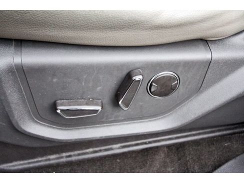 Used 2019 Ford Expedition Limited w/ Equipment Group 301A RWD image 25