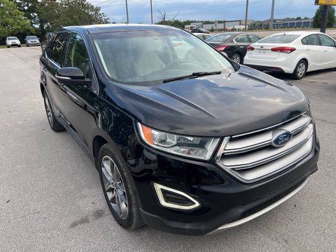 Used 2016 Ford Edge Titanium w/ Equipment Group 301A FWD image 4