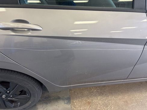 Used 2023 Hyundai Elantra SEL w/ Cargo Package FWD image 4