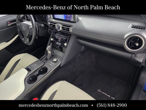Used 2022 Lexus IS 350 F Sport RWD image 31