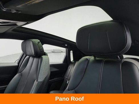 Used 2024 Cadillac Lyriq Tech AWD/4WD image 12