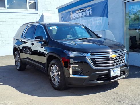 Used 2023 Chevrolet Traverse LT w/ LPO, Floor Liner Package AWD/4WD image 1