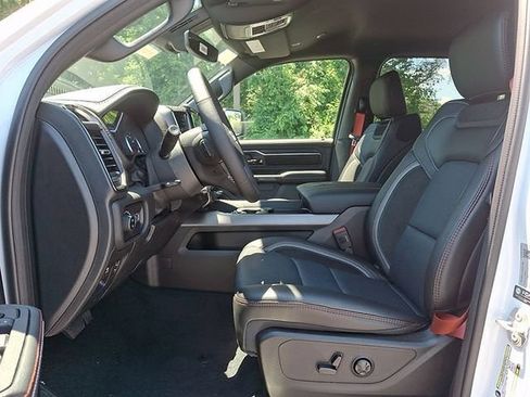 New 2026 RAM 1500 Laramie AWD/4WD image 9