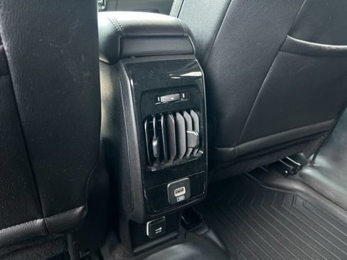 Used 2025 Jeep Compass Limited AWD/4WD image 21