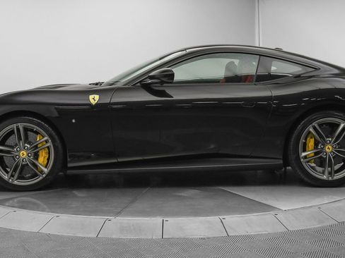 Used 2022 Ferrari Roma Nero Daytona Metallic image 5