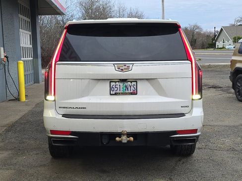 Used 2021 Cadillac Escalade Premium Luxury image 5