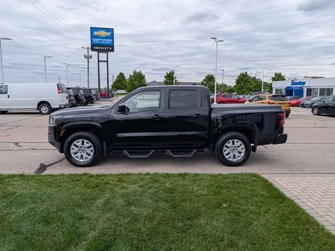 Used 2022 Nissan Frontier SV RWD image 9