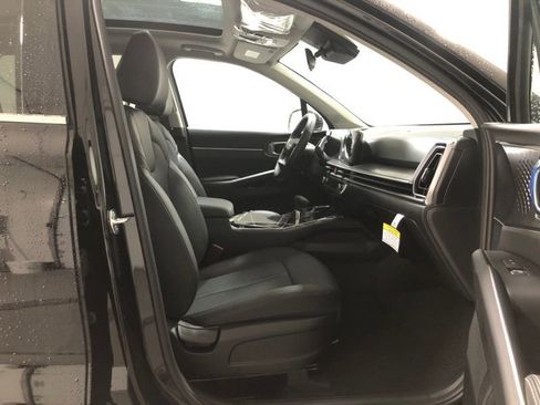 New 2026 Kia Sorento S w/ S Panoramic Sunroof Package image 13