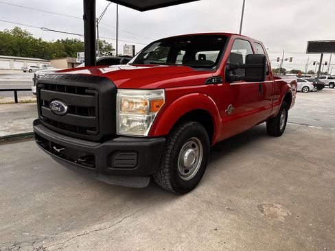 Used 2011 Ford F250 XL RWD image 4