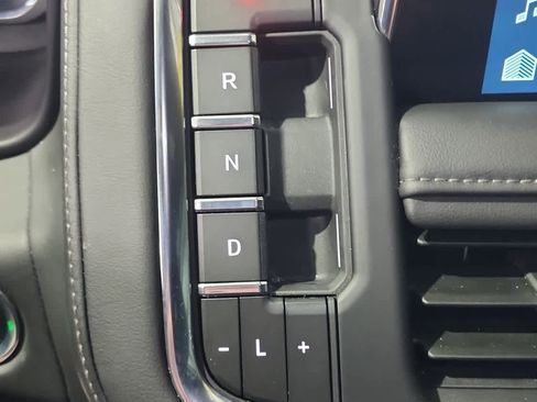 Used 2023 Chevrolet Tahoe LT w/ Luxury Package image 34