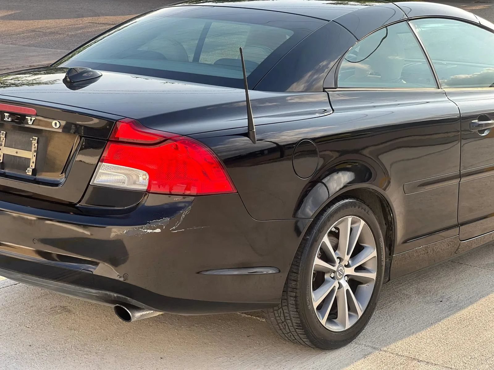 Used 2011 Volvo C70 T5 FWD image 10