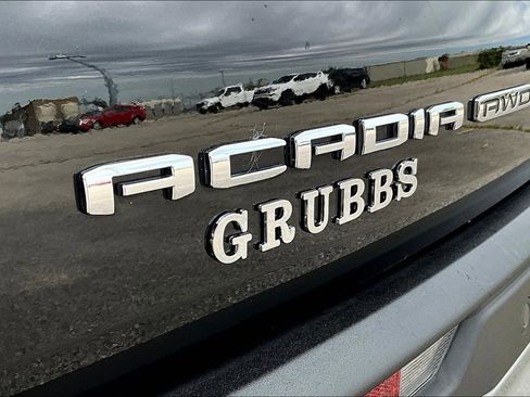 Used 2024 GMC Acadia Elevation image 43