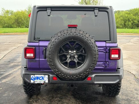 Used 2026 Jeep Wrangler Sport AWD/4WD image 3