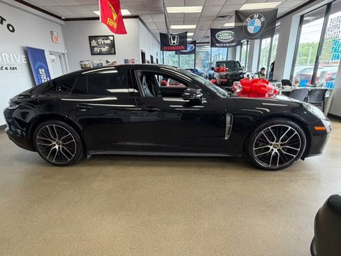 Used 2023 Porsche Panamera Platinum Edition RWD image 21