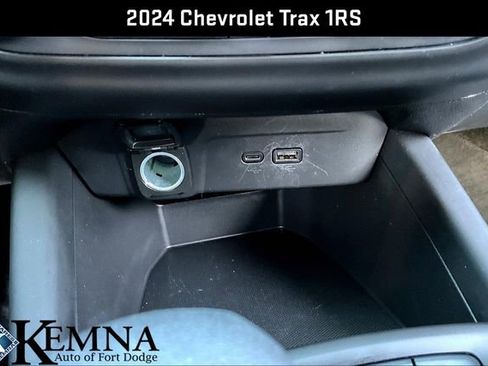 Used 2024 Chevrolet Trax RS w/ Driver Confidence Package image 17