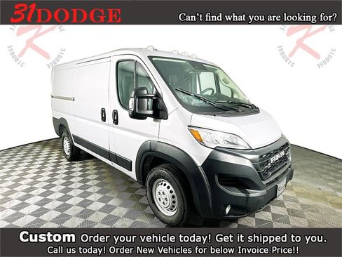 New 2026 RAM ProMaster 1500 w/ Convenience Group image 1