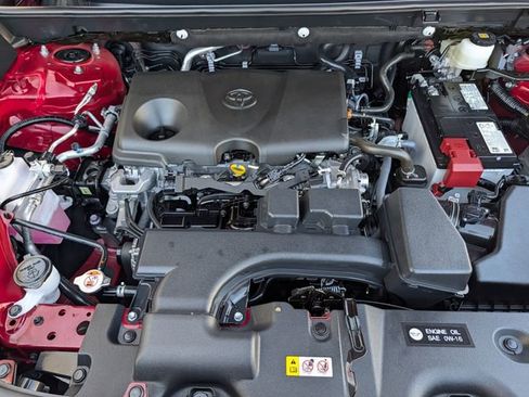 Used 2025 Toyota RAV4 LE image 32