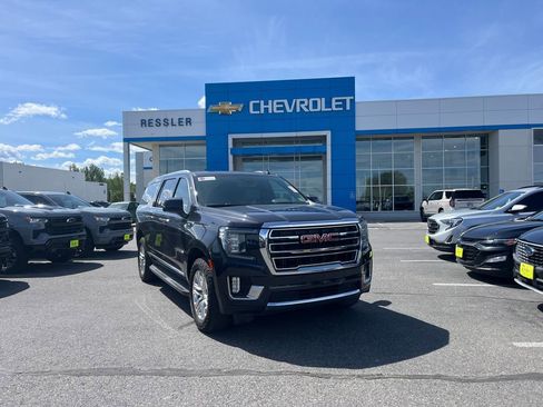 Used 2024 GMC Yukon XL SLT w/ SLT Luxury Package AWD/4WD image 1