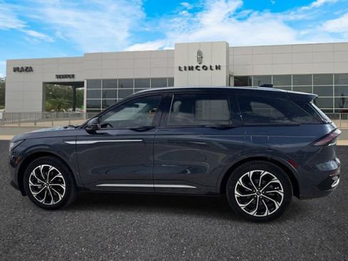 Certified 2024 Lincoln Nautilus Reserve AWD/4WD image 9