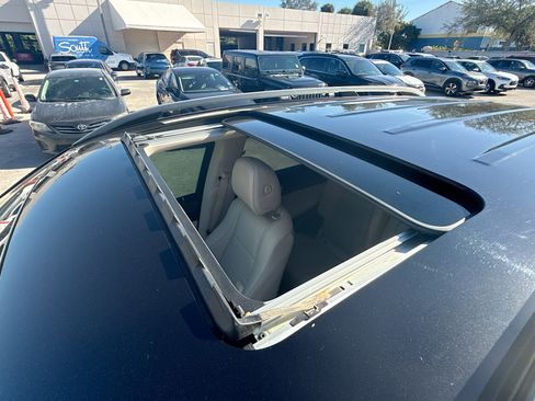 Used 2021 Mercedes-Benz GLE 350 w/ 3rd Row Seat Package image 17