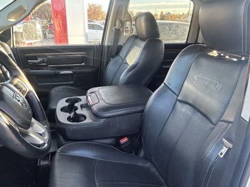 Used 2018 RAM 2500 Laramie w/ Convenience Group image 6