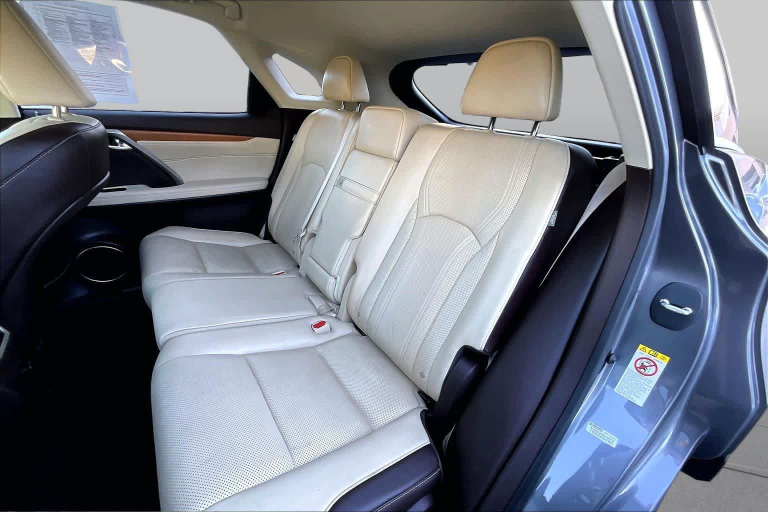 Used 2016 Lexus RX 450h AWD w/ Cold Weather Package image 18