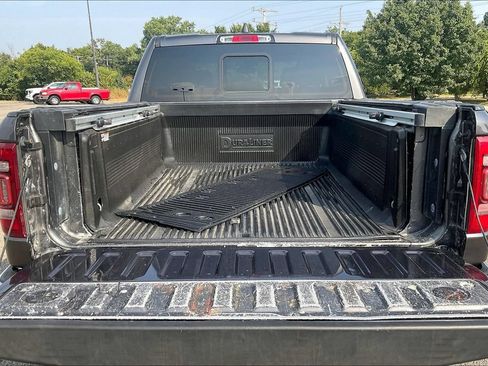 Used 2020 RAM 1500 Big Horn AWD/4WD image 35