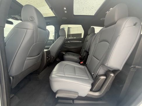 Used 2023 Buick Enclave Essence w/ Experience Buick Package image 14
