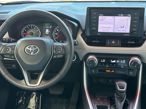 Certified 2022 Toyota RAV4 XLE Premium FWD image 18