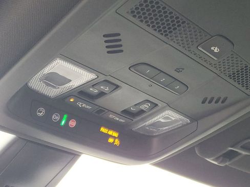 Certified 2024 Cadillac XT6 Sport image 22