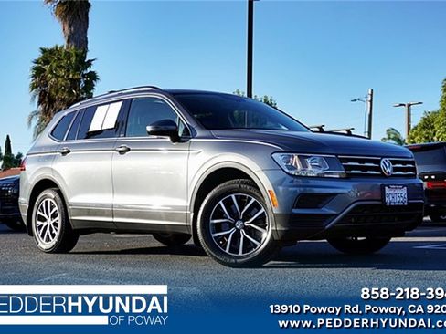 Used 2021 Volkswagen Tiguan SE image 1