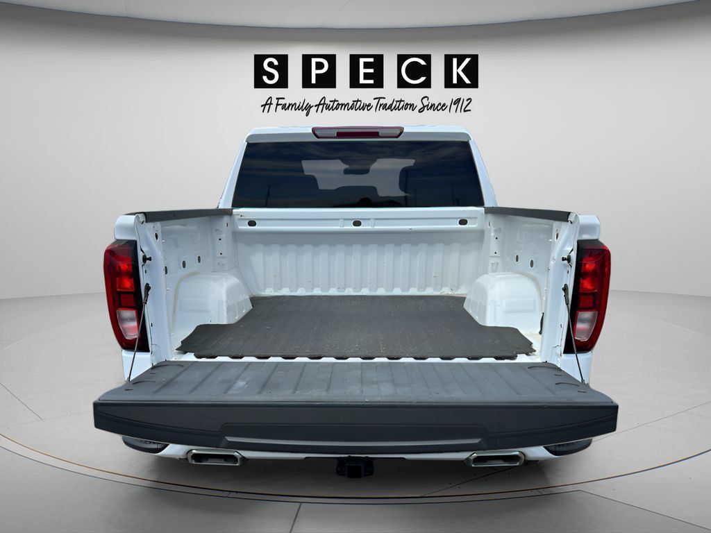 Used 2023 GMC Sierra 1500 Elevation w/ X31 Off-Road Package AWD/4WD image 5