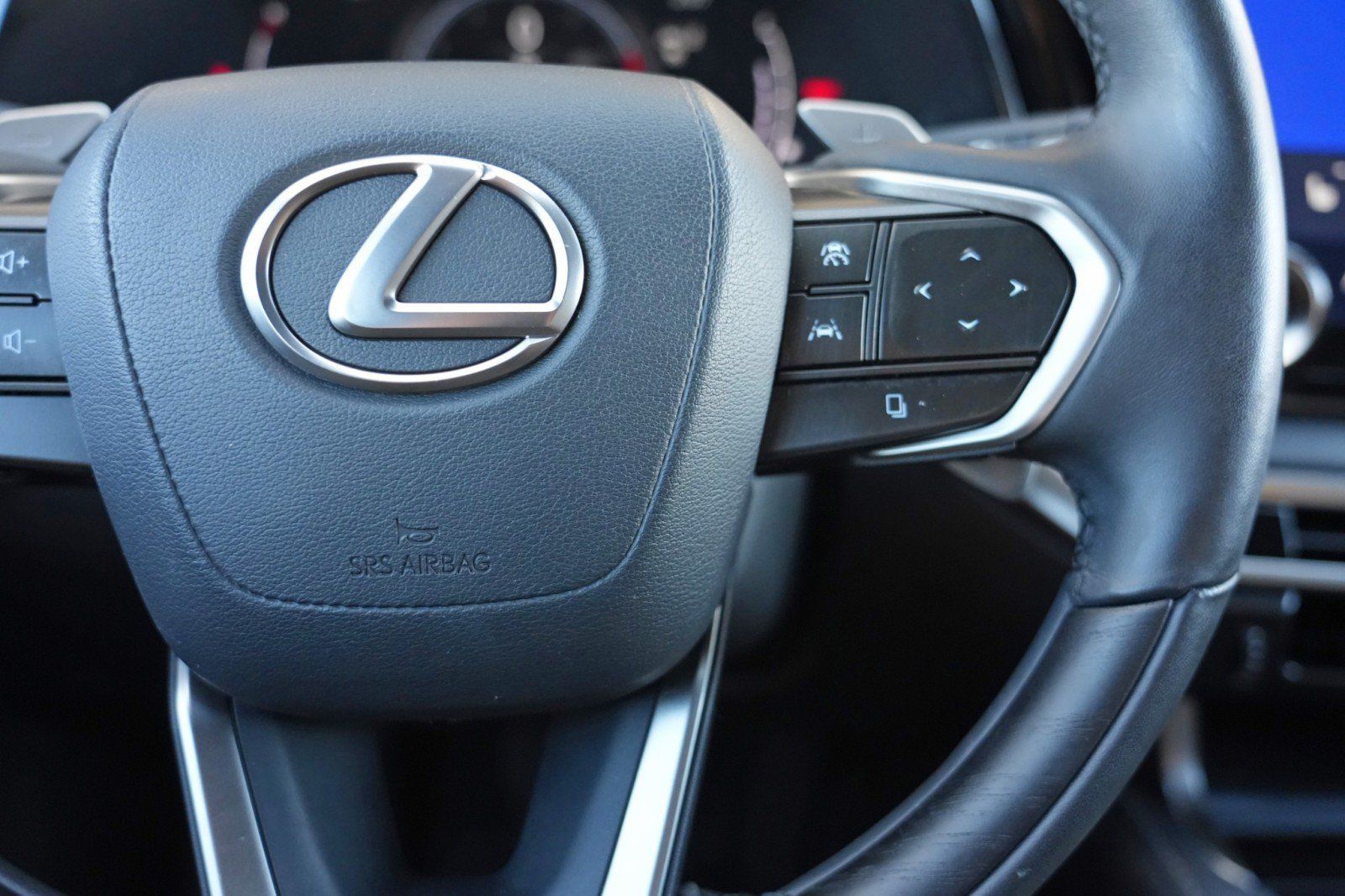 Used 2023 Lexus RX 350 Premium Plus w/ Cold Area Package FWD image 23