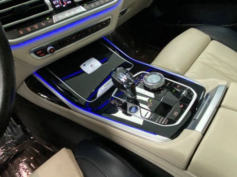 Used 2021 BMW ALPINA XB7 image 29