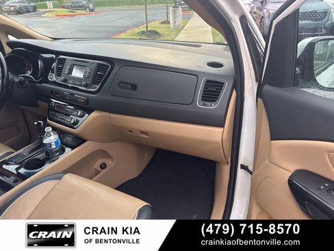 Used 2016 Kia Sedona EX FWD image 52