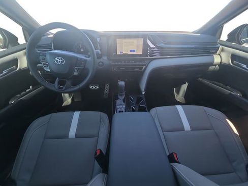 Used 2026 Toyota Camry SE w/ Convenience Package FWD image 10