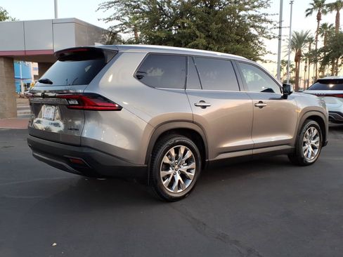 Certified 2025 Toyota Grand Highlander AWD image 4