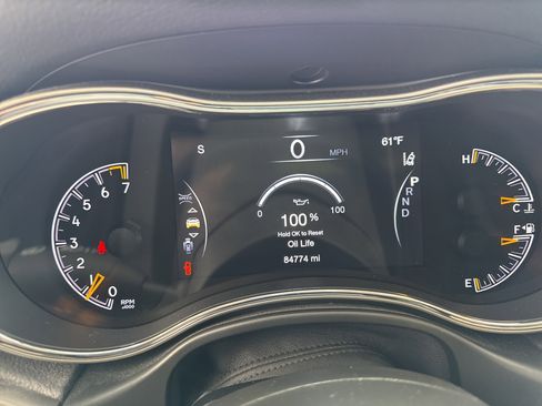 Used 2020 Jeep Grand Cherokee Limited w/ Luxury Group II image 10