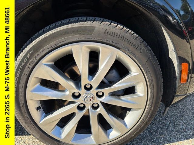 Used 2023 Buick Envision Avenir AWD/4WD image 8