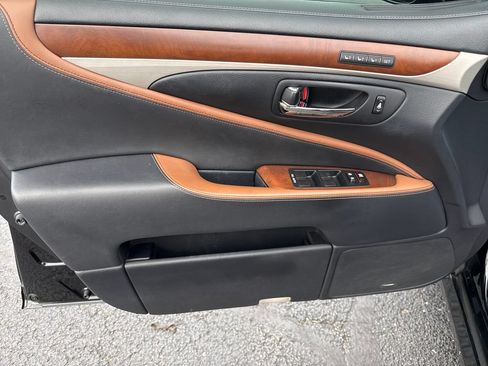 Used 2014 Lexus LS 460 L RWD image 12
