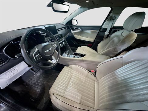 Used 2019 Genesis G70 2.0T Advanced w/ Elite Package RWD image 11