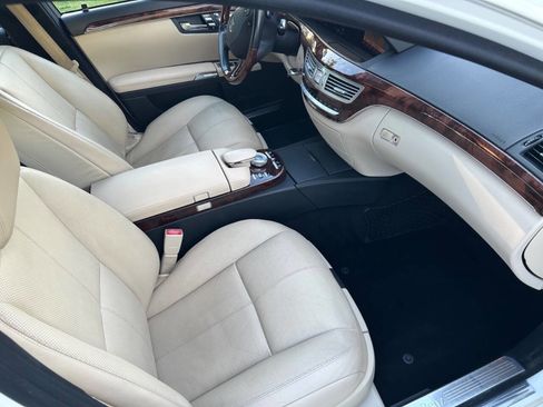 Used 2009 Mercedes-Benz S 550 4MATIC image 31