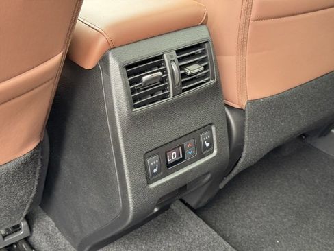 New 2025 Mitsubishi Outlander SEL image 11