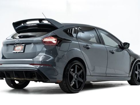 Used 2016 Ford Focus RS image 4