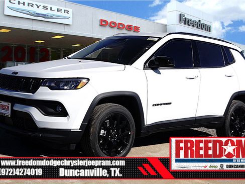 New 2026 Jeep Compass Latitude image 1