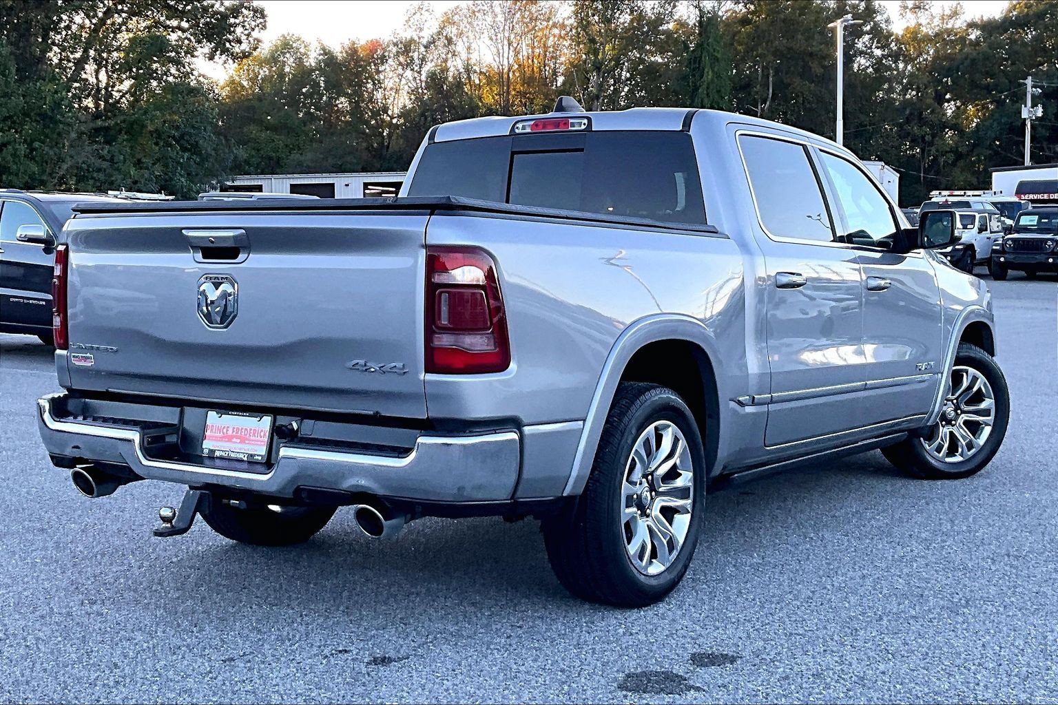 Used 2022 RAM 1500 Limited AWD/4WD image 11
