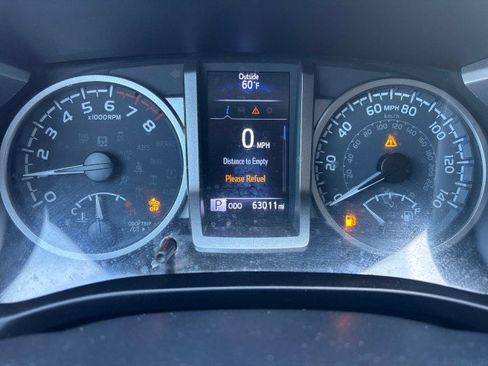 Used 2022 Toyota Tacoma SR5 w/ Technology Package image 13