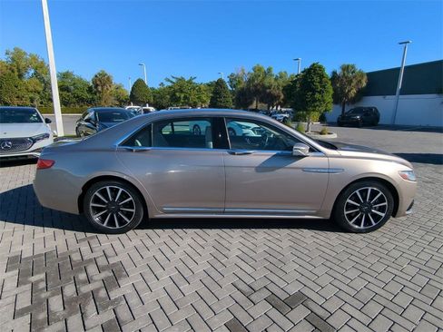 Used 2020 Lincoln Continental Reserve image 4