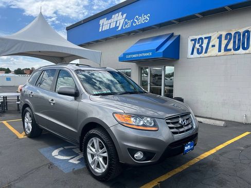 Used 2011 Hyundai Santa Fe SE FWD image 1