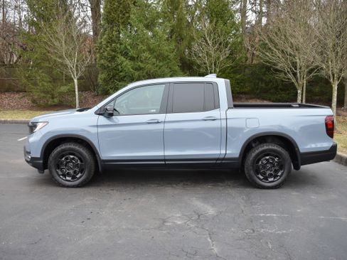 Used 2025 Honda Ridgeline TrailSport+ image 4